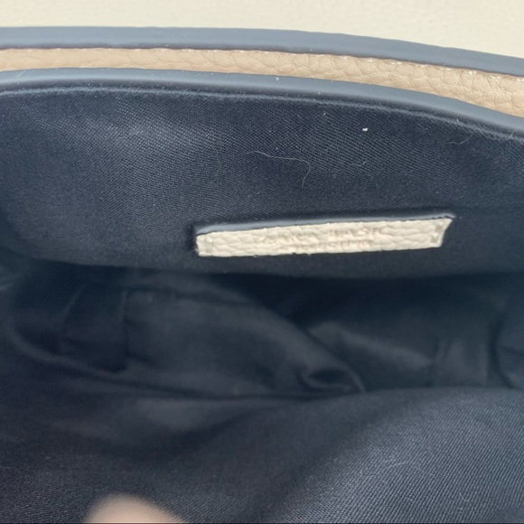 Zara Basic Collection Cross Body Bag - Picture 8 of 9